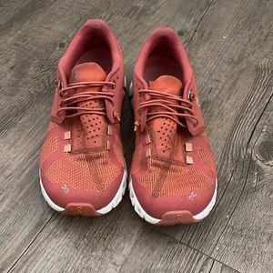 ON Cloud Orange Sneakers